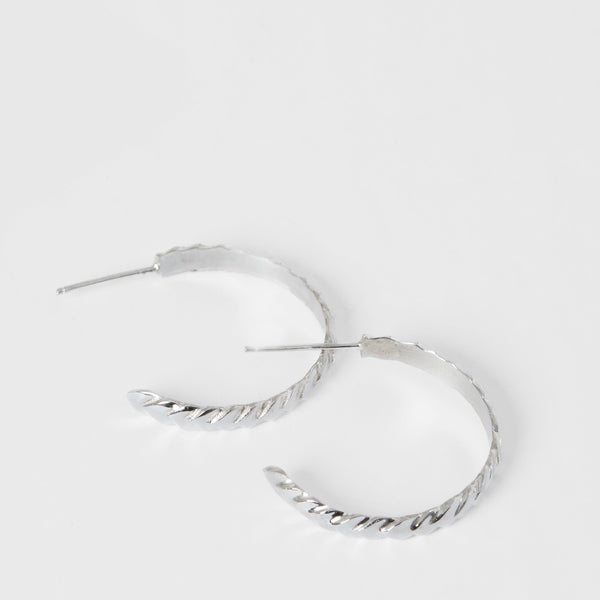 Chevronelle Hoop
