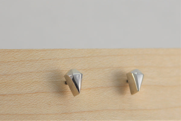 Diamond Facets Studs